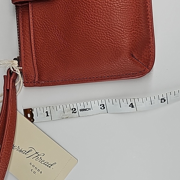 UNIVERSAL THREADS WRISLET FAUX LEATHER - Picture 5 of 5